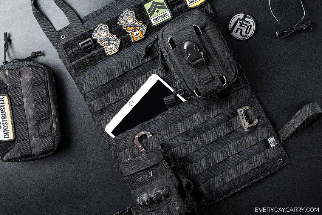 molle organizer