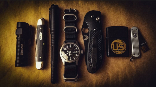 Almost All Black EDC Gear for Life & Work