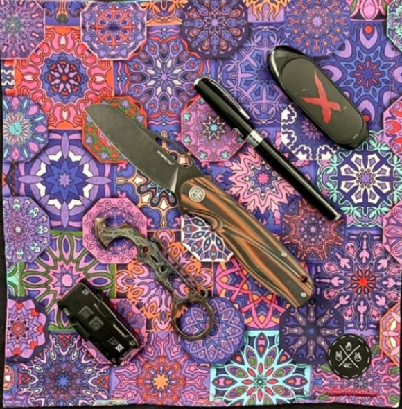 Everyday Carry Michigan/Pixie Dust Thrower on the TiltaWhirl