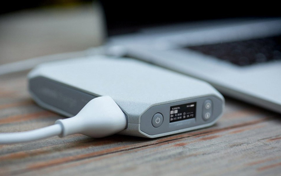 Omnicharge Power Bank Everyday Carry